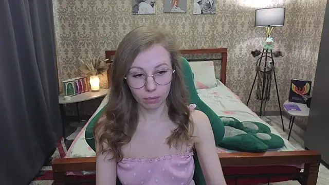 Lill Mary online show from March 31, 2026, 4:35 am