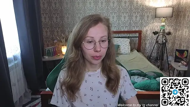 Snapshot of Lill_Mary chatting on April 28, 2026, 1:48 am Lill Mary online show from April 28, 2026, 1:48 am