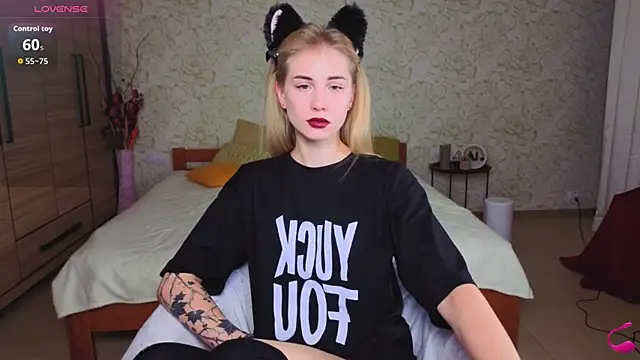 LunaBelli online show from November 4, 2025, 8:30 pm