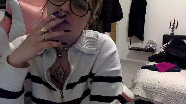 vanillesoumise online show from February 11, 2025, 8:42 pm