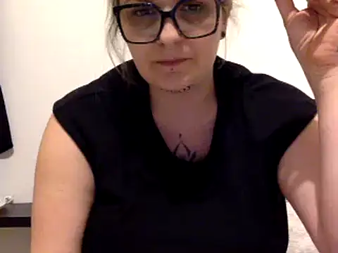 vanillesoumise online show from March 3, 2026, 10:04 pm