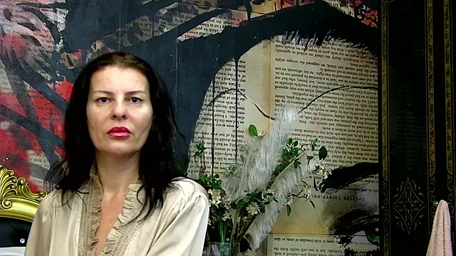 TessaKlarn online show from October 25, 2025, 5:37 am