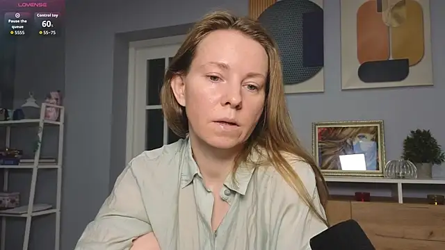 JanePearl online show from May 14, 2026, 4:41 am