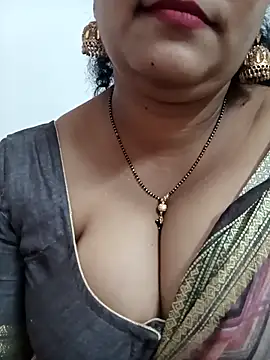 Nyra-23 online show from November 16, 2025, 10:10 am