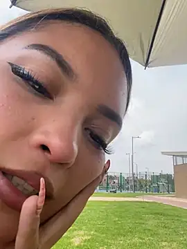 baby lizy online show from March 2, 2025, 5:04 pm