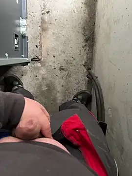 lescoquin2215 online show from February 10, 2026, 9:13 am