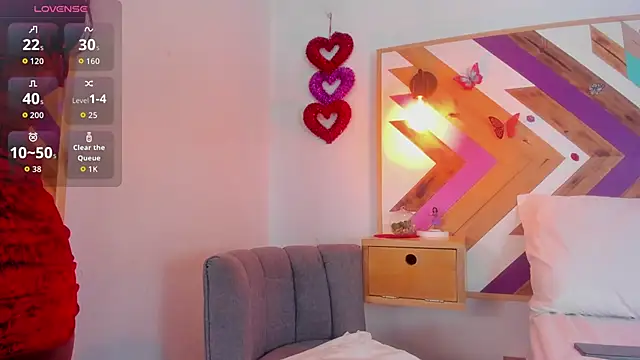 Katia Wilson online show from April 17, 2026, 7:50 pm