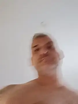 Snapshot of Holaluz2 chatting on December 15, 2025, 12:53 pm Holaluz2 online show from December 15, 2025, 12:53 pm