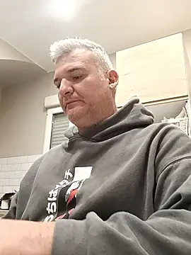 Snapshot of Holaluz2 chatting on January 5, 2026, 6:00 pm Holaluz2 online show from January 5, 2026, 6:00 pm