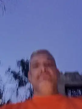 Snapshot of Holaluz2 chatting on January 15, 2026, 5:16 pm Holaluz2 online show from January 15, 2026, 5:16 pm