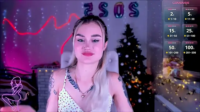 Snapshot of _Ravenaa chatting on January 17, 2025, 10:55 am Ravenaa online show from January 17, 2025, 10:55 am