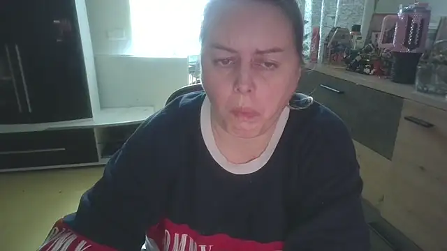 Meliss Official9 online show from January 5, 2026, 8:12 pm