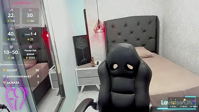 MAGNOLEROY online show from November 20, 2025, 7:46 pm