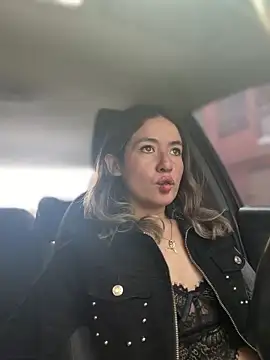 sexfire lalita online show from April 2, 2026, 4:04 pm