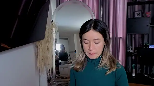 sexfire lalita online show from April 14, 2026, 5:08 pm