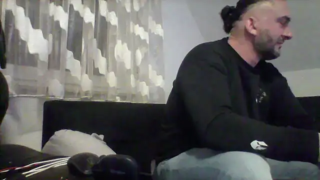 NewyorkDimi online show from February 23, 2025, 4:50 am