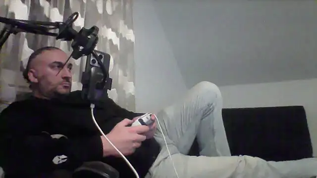 NewyorkDimi online show from November 5, 2025, 1:16 am