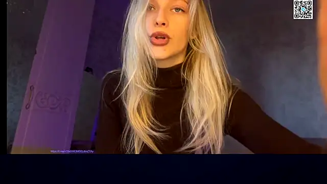 Evvie Summn1 online show from September 30, 2025, 4:28 am