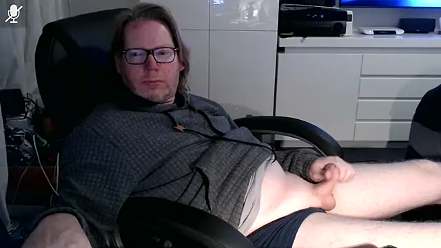 VSteph online show from November 11, 2025, 11:05 pm