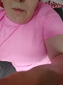 Snapshot of Tamara1955 chatting on February 19, 2025, 10:34 am Tamara1955 online show from February 19, 2025, 10:34 am