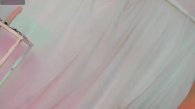 Itsme Daniela online show from October 6, 2025, 3:20 pm