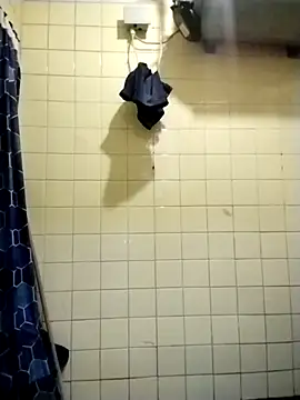 Snapshot of Polygamist chatting on February 5, 2026, 4:50 am Polygamist online show from February 5, 2026, 4:50 am