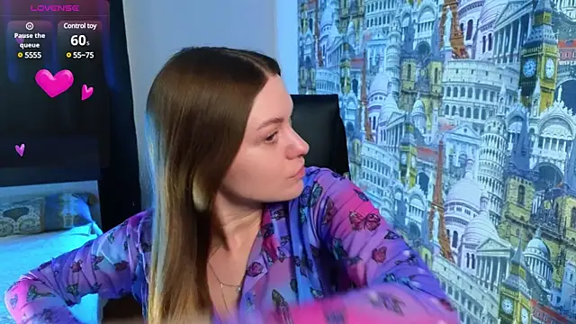 Lovella Lips online show from February 24, 2025, 11:32 am