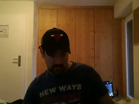 benjul63 online show from January 10, 2025, 3:37 pm