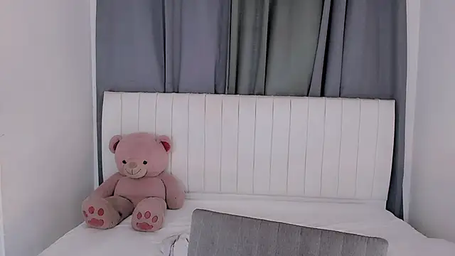 gatitavenecis online show from November 3, 2025, 5:03 pm