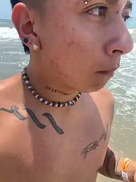 daimond 01 online show from April 12, 2026, 5:51 pm