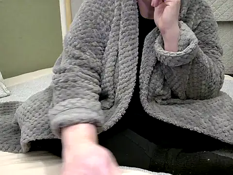 Snapshot of MarthaBriest chatting on March 24, 2026, 4:50 am MarthaBriest online show from March 24, 2026, 4:50 am