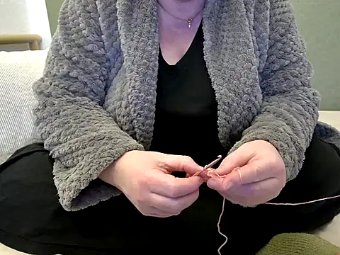 Snapshot of MarthaBriest chatting on March 26, 2026, 6:52 am MarthaBriest online show from March 26, 2026, 6:52 am