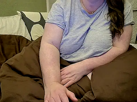 Snapshot of MarthaBriest chatting on May 16, 2026, 3:03 am MarthaBriest online show from May 16, 2026, 3:03 am