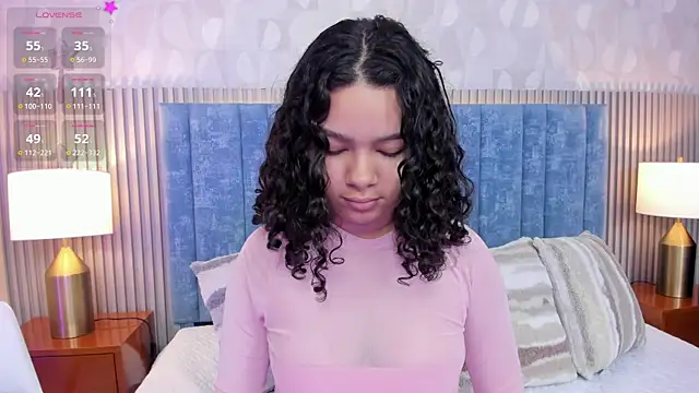 pretty sunlight  online show from November 23, 2025, 1:38 am