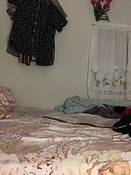 Johnras121 online show from February 11, 2026, 11:32 pm