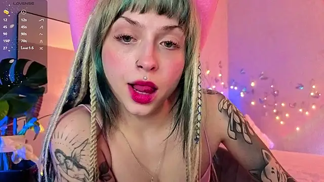 lavenderluxe online show from March 25, 2026, 6:03 pm