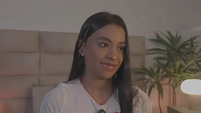 emma brooks1 online show from February 18, 2026, 7:43 pm