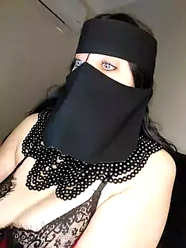 Snapshot of -Arab_milf- chatting on January 28, 2025, 9:51 am -Arab milf- online show from January 28, 2025, 9:51 am