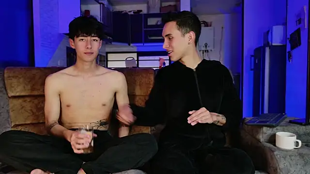 Snapshot of MillersKink chatting on March 16, 2025, 8:54 pm MillersKink online show from March 16, 2025, 8:54 pm