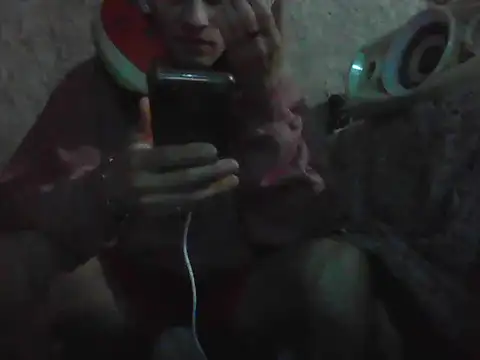 Snapshot of jonypijon222 chatting on November 10, 2025, 4:33 am jonypijon222 online show from November 10, 2025, 4:33 am