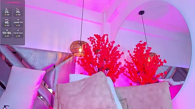 Snapshot of KimVelezz chatting on March 16, 2025, 12:55 pm KimVelezz online show from March 16, 2025, 12:55 pm