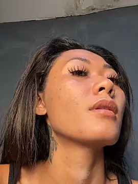 Snapshot of thai-dreamgirl chatting on February 9, 2026, 10:58 pm thai-dreamgirl online show from February 9, 2026, 10:58 pm