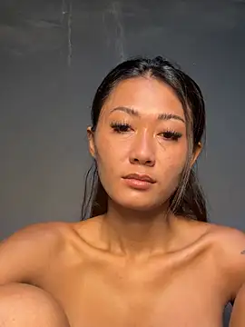 Snapshot of thai-dreamgirl chatting on February 15, 2026, 10:39 pm thai-dreamgirl online show from February 15, 2026, 10:39 pm