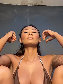 Snapshot of thai-dreamgirl chatting on February 16, 2026, 11:01 pm thai-dreamgirl online show from February 16, 2026, 11:01 pm