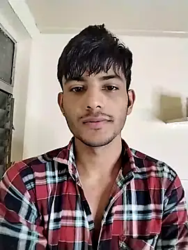 kingkartik7 online show from February 18, 2025, 6:47 pm