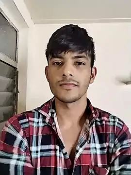 kingkartik7 online show from February 22, 2025, 4:09 pm