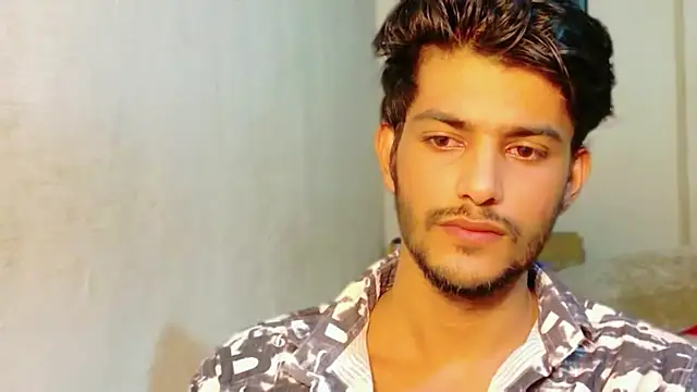 kingkartik7 online show from June 17, 2026, 5:03 pm