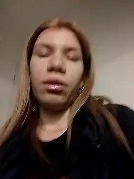 EvaRush online show from November 17, 2025, 11:21 pm