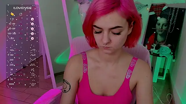 Fire Bestie online show from December 30, 2024, 1:58 pm