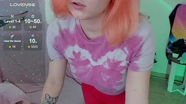 Fire Bestie online show from September 25, 2025, 12:53 pm